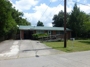 120 W Hutchinson Cir, Oak Ridge, TN 37830