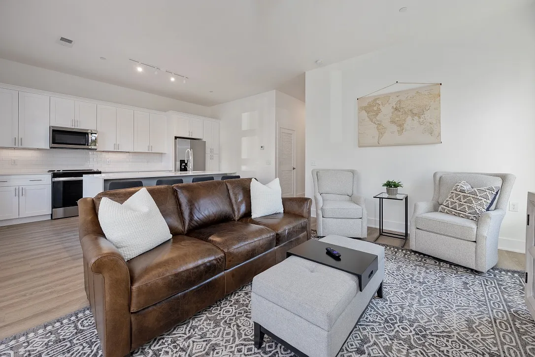 2 bed, 1301 sqft, $3,400 — Photo 1