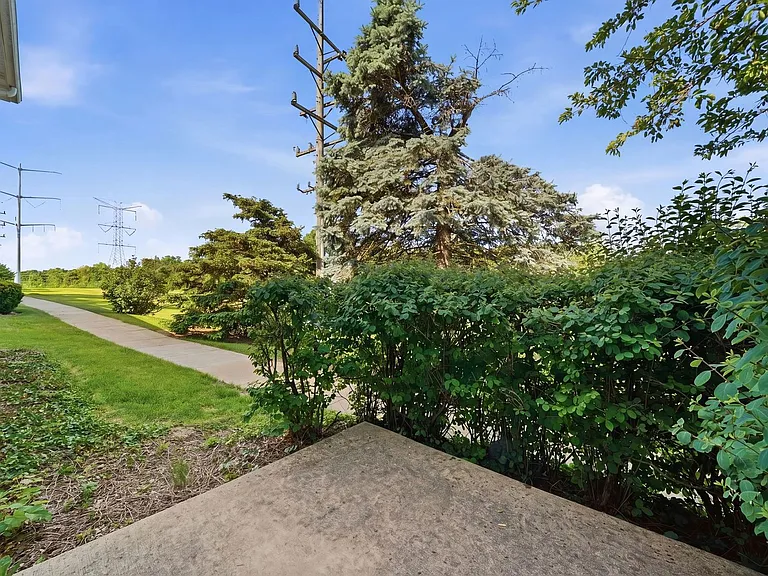 6818 Roberts Dr #3 — Photo 17