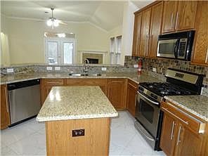 5th image of 4248 Fall Creek Dr