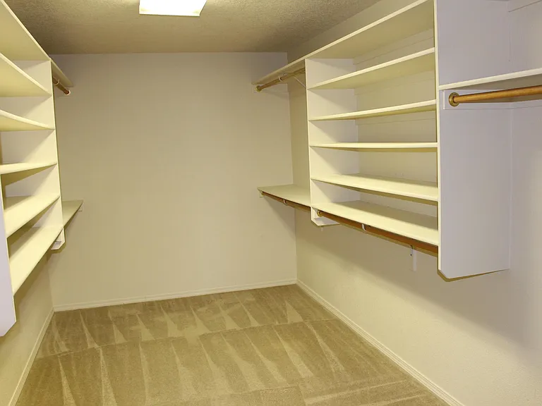 1829 Cortina Loop SE — Photo 21