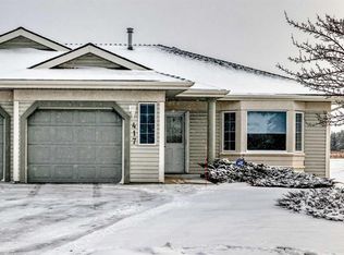 417 NE Hope Bay, Rocky View County, AB T1X1G5