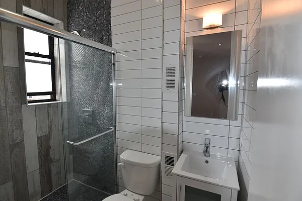 Rented by Zuz Realty | media 21