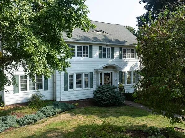 47 Grand Blvd, Shelby, OH 44875