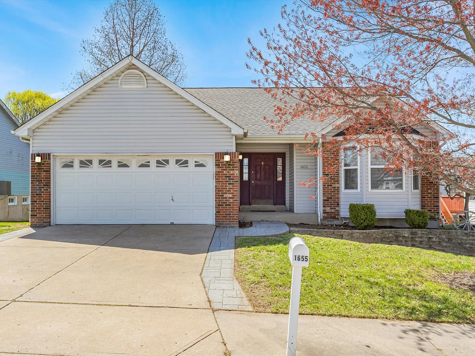 1655 Chapman Ct — Photo 1