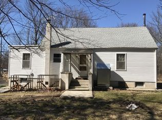 6 Clark Ln, Hillsborough, NJ 08844