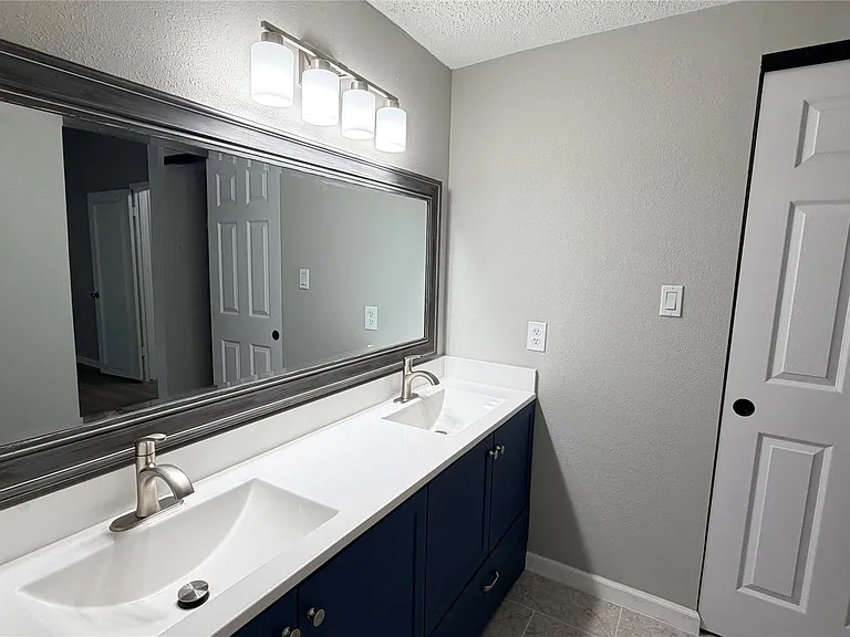 7202 S Dairy Ashford Rd — Photo 24