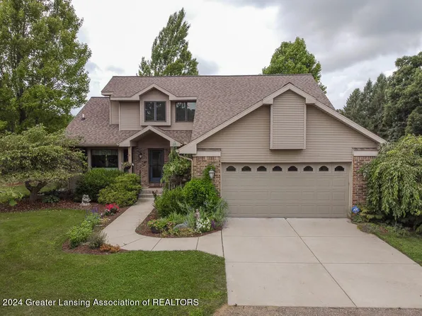 5275 Barton Rd, Williamston, MI 48895