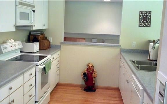 4th image of 5310 N Cook St