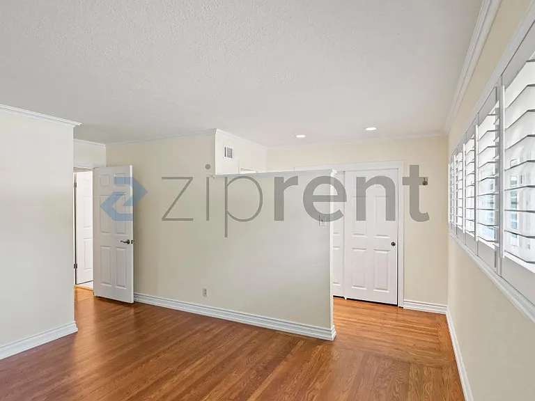 1075 Kildare Ave — Photo 22