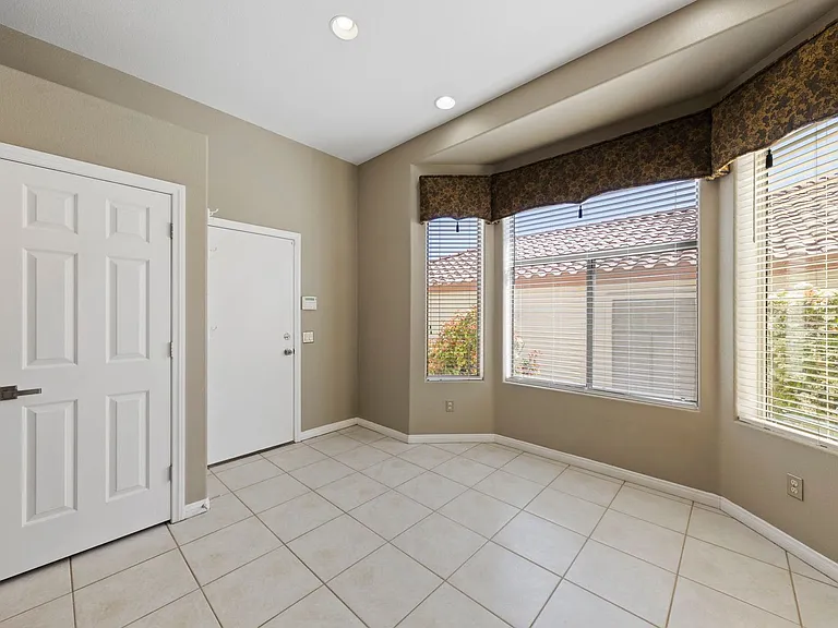 10221 Angel Peak Ct — Photo 17