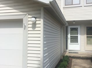 5526 Summit Oval UNIT B, Parma, OH 44134