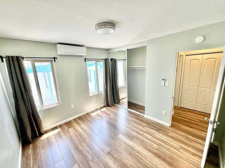 5075 Monroe Ave — Photo 14