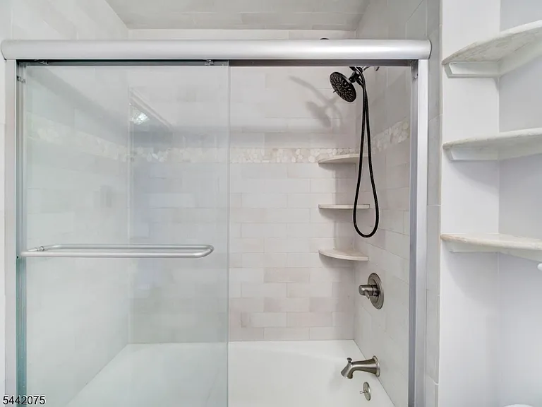 28 Wedgewood Dr #42 — Photo 17