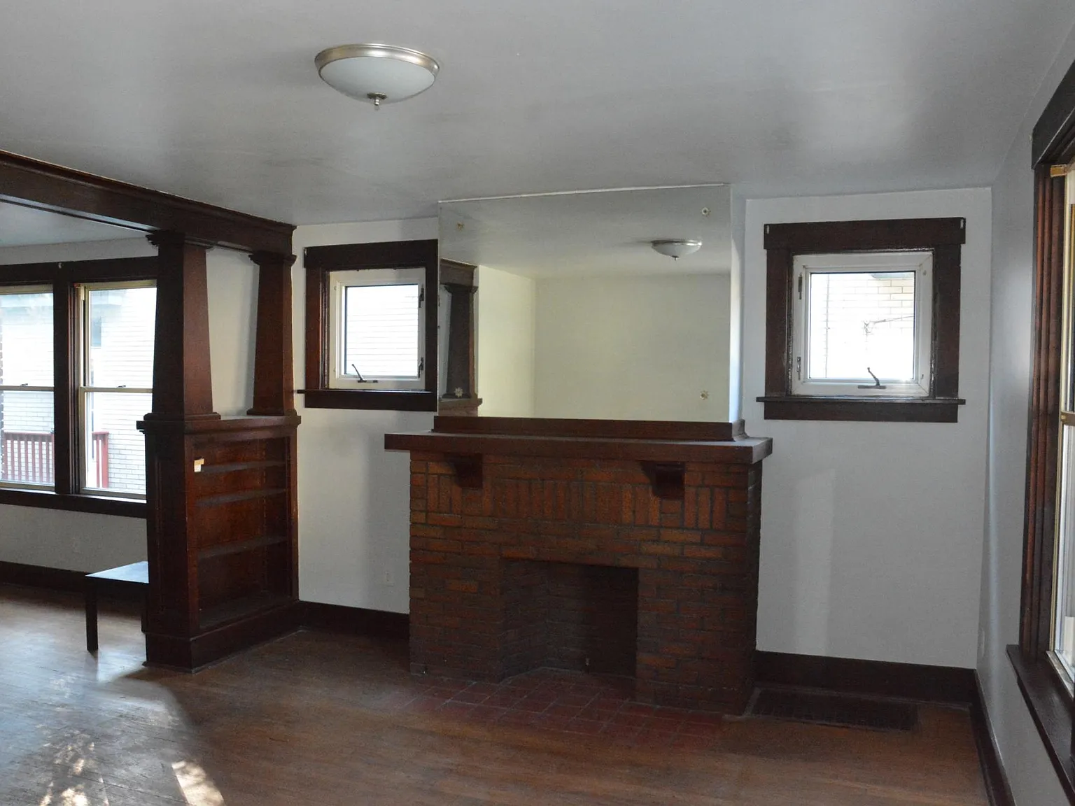 2 bed, 1100 sqft, $1,400 — Photo 2