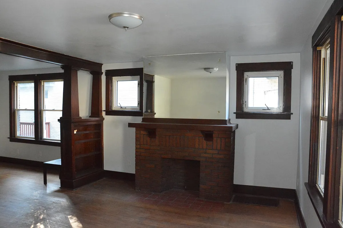 Building Photo - 1055 North Ave