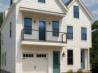 12 Nats Ct, Charleston, SC 29403