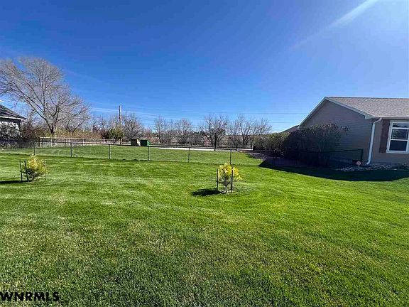 4th image of 2021 Barthuly Dr
