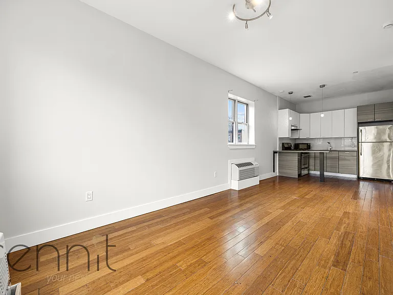 643 Madison St #A — Photo 3