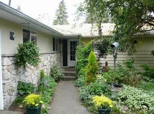 8720 Madrona Ln, Edmonds, WA 98026