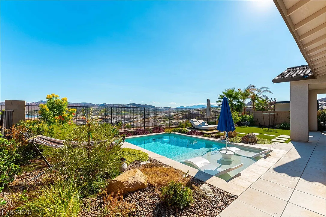 4 bed, 3.5 bath, 2629 sqft, $5,795 — Photo 1