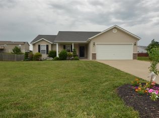 22 Thorndell Way, Troy, MO 63379
