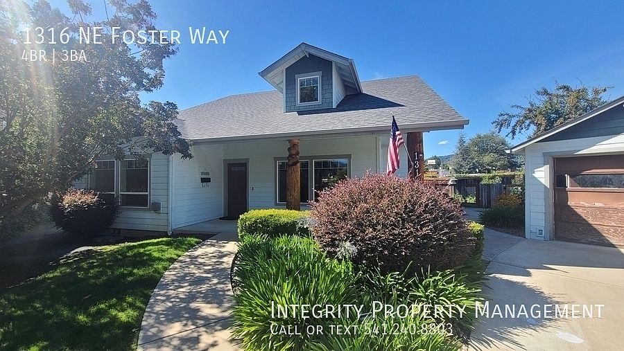 1st image of 1316 NE Foster Way