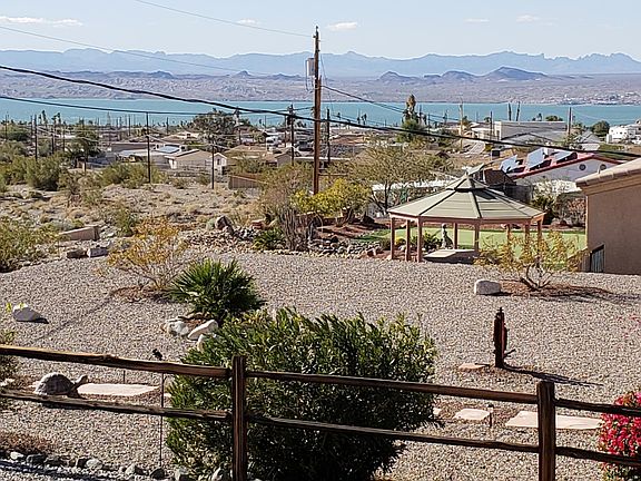 3rd image of 2536 Everglades Dr