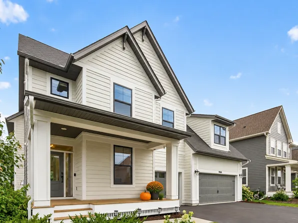 9960 Arrowwood Trl, Woodbury, MN 55129