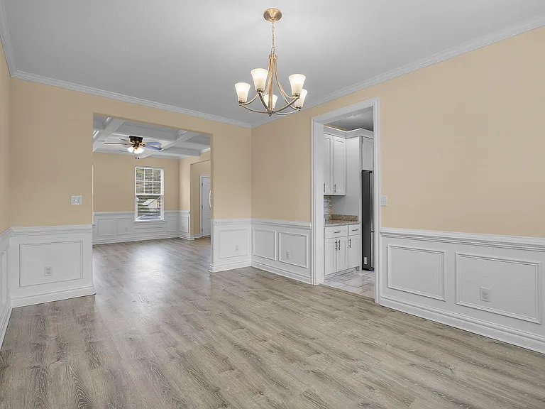 710 Beach Rd — Photo 13