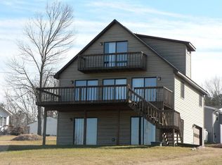 879 S Lakeshore Dr, Louisa, VA 23093