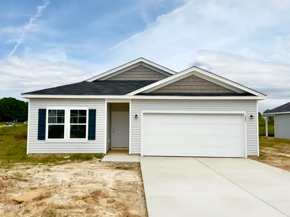 505 Bellefonte Court, Richlands, NC 28574