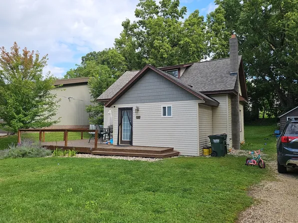 206 Main St E, Elysian, MN 56028