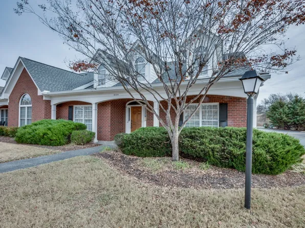 404 Village Hall Pl, Nashville, TN 37215