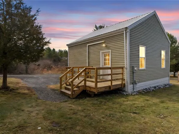 5315-5319 Bassett Rd, Burdett, NY 14818