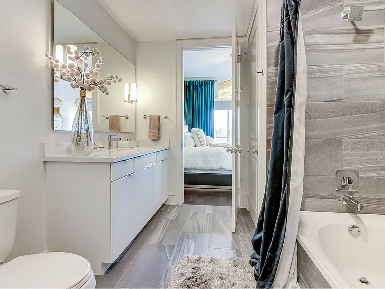 Cirque Residences — Photo 12