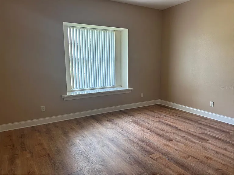20 Woodfield Dr — Photo 15