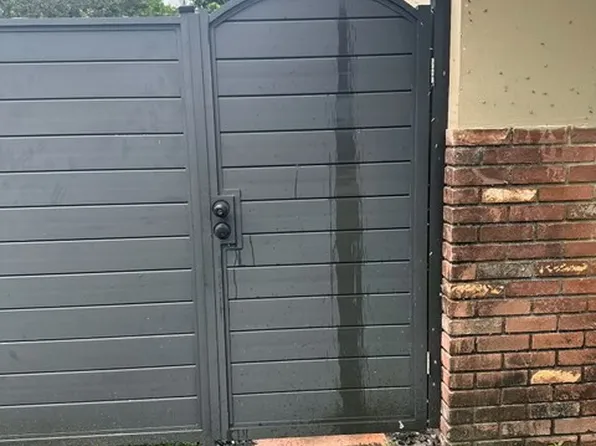 7021 SW 10th St #1, Hollywood, FL 33023