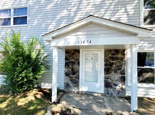 1387 S Glen Cir APT A, Aurora, IL 60506