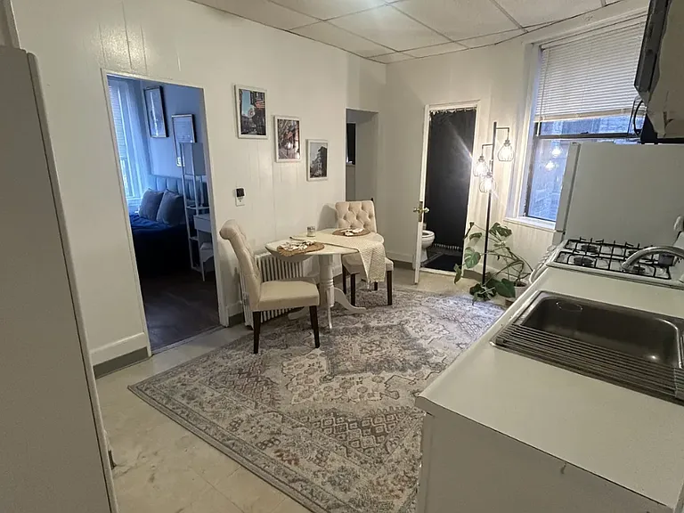 9 Myrtle St #4 — Photo 3