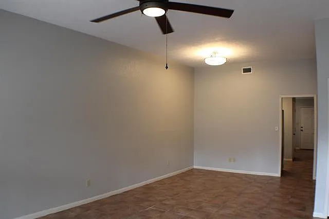 7936 Pecan Dr — Photo 4