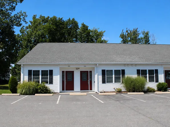 16 Gray Coach Ln APT 1604, Cranston, RI 02921