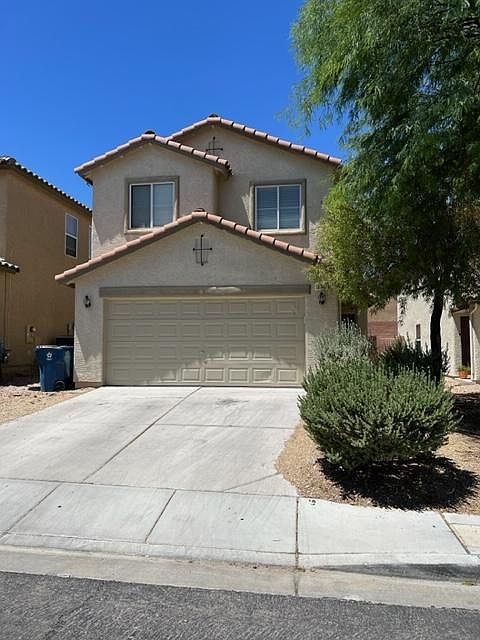 1st image of 34 Desert Palm Dr