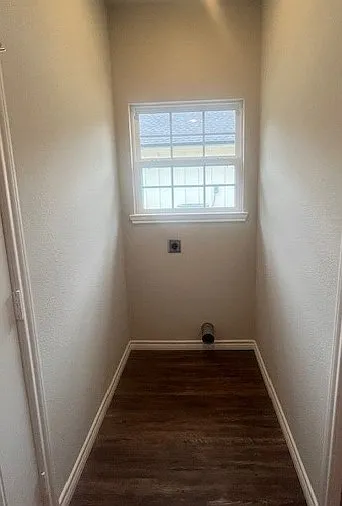 504 Ranier Dr — Photo 10