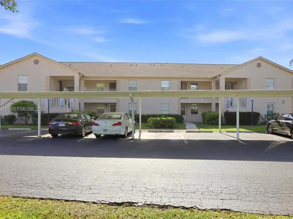 338 Bradstrom Cir #A104, Naples, FL 34113