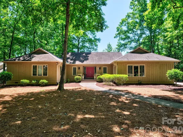 6 Honeysuckle, Lake Wylie, SC 29710