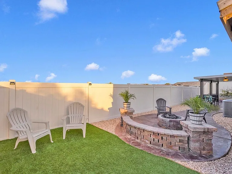 2212 Falcon Dr — Photo 14