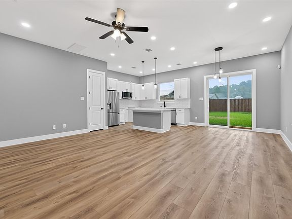 4th image of 2026 Wavell St