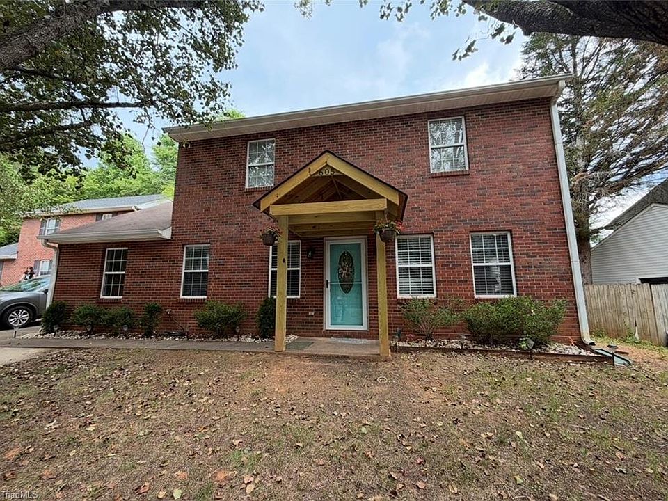 1st image of 605 Sir Knight Ct