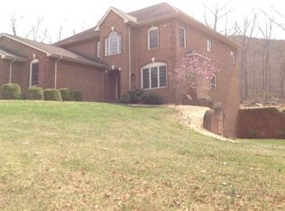 911 Chinquapin Dr, Lyndhurst, VA 22952